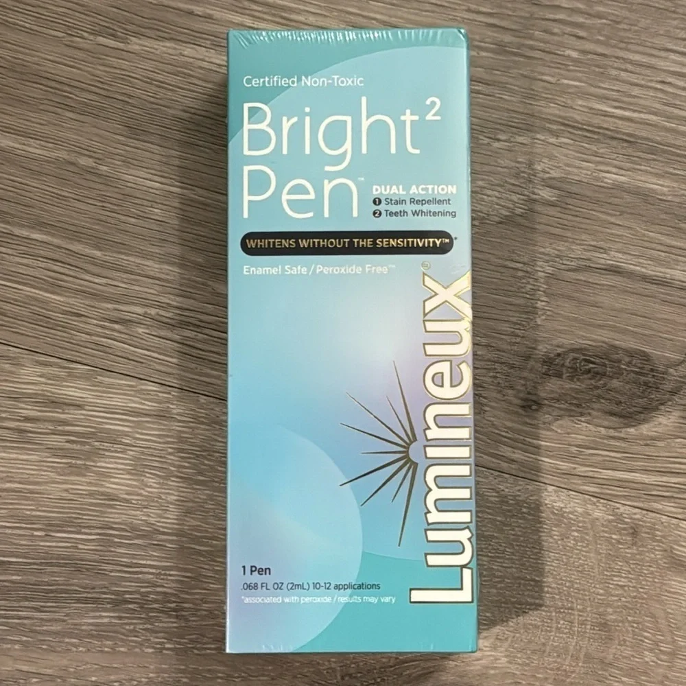 Lumineux Teeth Whiting Pen and Mouthwash Set NEW